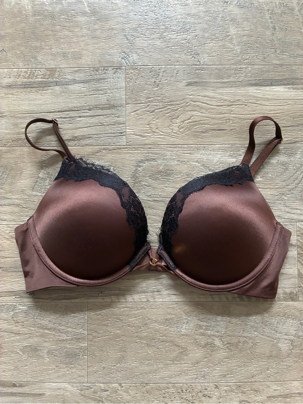 Victoria Secret Satin Lace Bombshell Plunge Bra